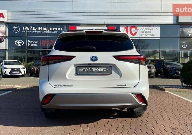 Белый Тойота Хайлендер, объемом двигателя 2.49 л и пробегом 75 тыс. км за 59700 $, фото 3 на Automoto.ua