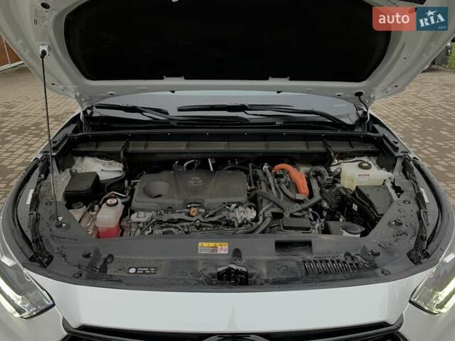 Белый Тойота Хайлендер, объемом двигателя 2.5 л и пробегом 13 тыс. км за 56999 $, фото 68 на Automoto.ua