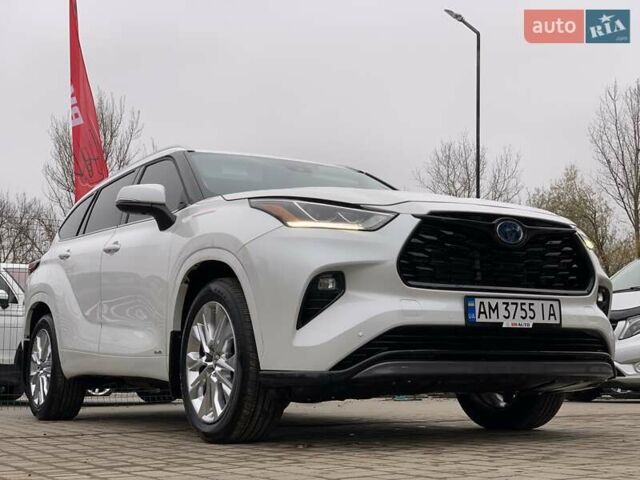 Белый Тойота Хайлендер, объемом двигателя 2.5 л и пробегом 13 тыс. км за 56999 $, фото 10 на Automoto.ua