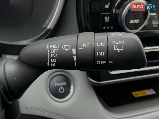 Белый Тойота Хайлендер, объемом двигателя 2.5 л и пробегом 13 тыс. км за 56999 $, фото 51 на Automoto.ua