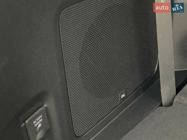 Белый Тойота Хайлендер, объемом двигателя 2.5 л и пробегом 13 тыс. км за 56999 $, фото 30 на Automoto.ua