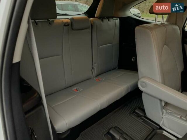 Белый Тойота Хайлендер, объемом двигателя 2.5 л и пробегом 13 тыс. км за 56999 $, фото 34 на Automoto.ua