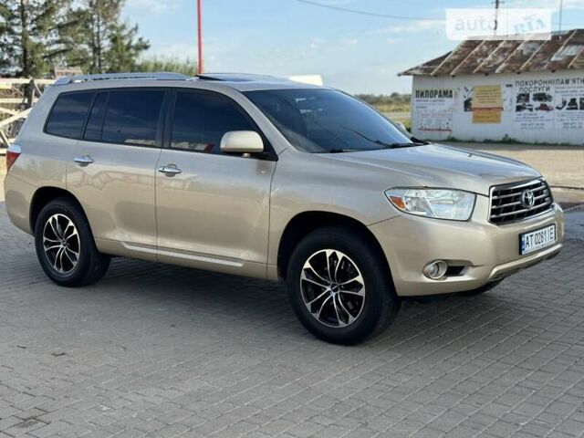 Бежевый Тойота Хайлендер, объемом двигателя 3.46 л и пробегом 280 тыс. км за 13200 $, фото 12 на Automoto.ua
