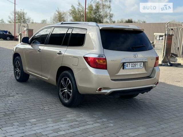 Бежевый Тойота Хайлендер, объемом двигателя 3.46 л и пробегом 280 тыс. км за 13200 $, фото 7 на Automoto.ua