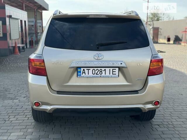 Бежевый Тойота Хайлендер, объемом двигателя 3.46 л и пробегом 280 тыс. км за 13200 $, фото 5 на Automoto.ua