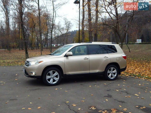 Бежевий Тойота Хайлендер, об'ємом двигуна 3.46 л та пробігом 232 тис. км за 14498 $, фото 15 на Automoto.ua