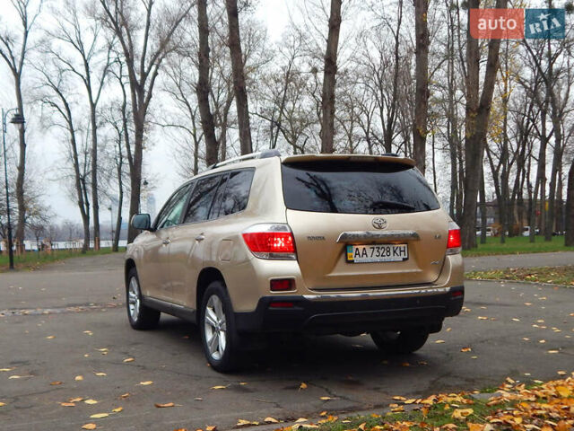 Бежевий Тойота Хайлендер, об'ємом двигуна 3.46 л та пробігом 232 тис. км за 14498 $, фото 11 на Automoto.ua