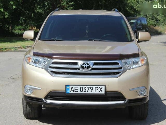 Бежевий Тойота Хайлендер, об'ємом двигуна 3.5 л та пробігом 113 тис. км за 17990 $, фото 3 на Automoto.ua