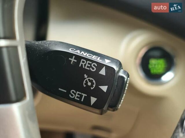 Бежевый Тойота Хайлендер, объемом двигателя 3.46 л и пробегом 302 тыс. км за 18600 $, фото 24 на Automoto.ua