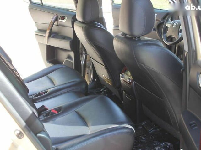 Бежевий Тойота Хайлендер, об'ємом двигуна 3.5 л та пробігом 113 тис. км за 17990 $, фото 23 на Automoto.ua