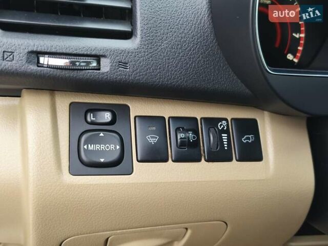 Бежевый Тойота Хайлендер, объемом двигателя 3.46 л и пробегом 302 тыс. км за 18600 $, фото 19 на Automoto.ua