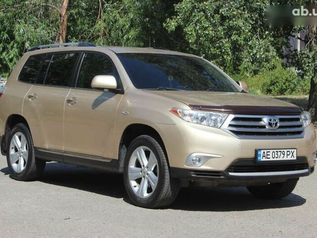 Бежевий Тойота Хайлендер, об'ємом двигуна 3.5 л та пробігом 113 тис. км за 17990 $, фото 5 на Automoto.ua