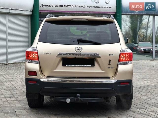 Бежевый Тойота Хайлендер, объемом двигателя 3.46 л и пробегом 302 тыс. км за 18600 $, фото 7 на Automoto.ua