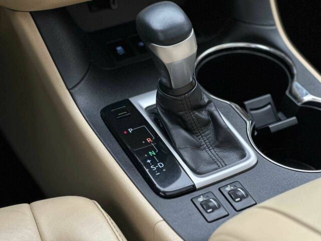 Бежевый Тойота Хайлендер, объемом двигателя 3.5 л и пробегом 166 тыс. км за 23990 $, фото 18 на Automoto.ua