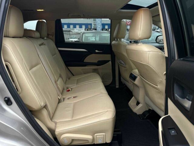 Бежевый Тойота Хайлендер, объемом двигателя 3.5 л и пробегом 166 тыс. км за 23990 $, фото 11 на Automoto.ua