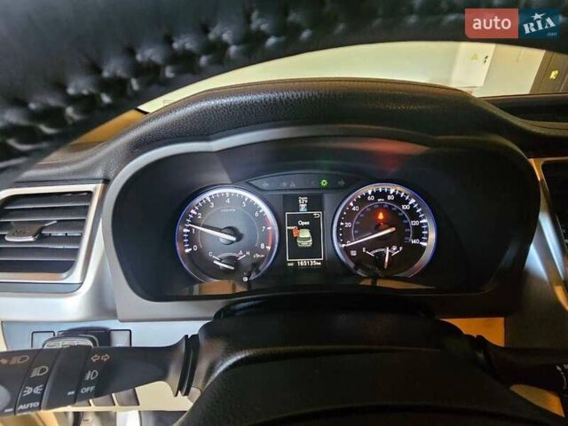 Тойота Хайлендер 2016 в Киеве на Automoto.ua Бежевый Тойота Хайлендер, объемом двигателя 3.55 л и пробегом 165 тыс. км за 24500 $, фото 3 на Automoto.ua