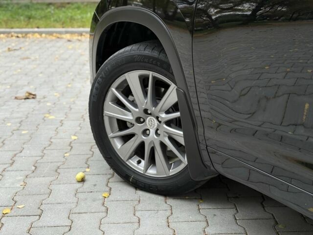 Чорний Тойота Хайлендер, об'ємом двигуна 2.7 л та пробігом 185 тис. км за 19500 $, фото 5 на Automoto.ua