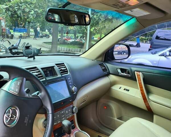 Тойота Хайлендер 2008 в Днепре (Днепропетровске) на Automoto.ua Черный Тойота Хайлендер, объемом двигателя 3.46 л и пробегом 235 тыс. км за 13800 $, фото 4 на Automoto.ua
