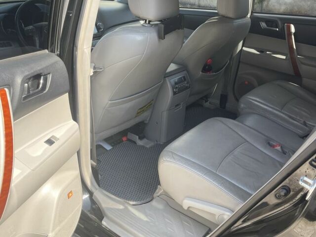 Тойота Хайлендер 2008 в Киеве на Automoto.ua Черный Тойота Хайлендер, объемом двигателя 3.5 л и пробегом 210 тыс. км за 16500 $, фото 16 на Automoto.ua