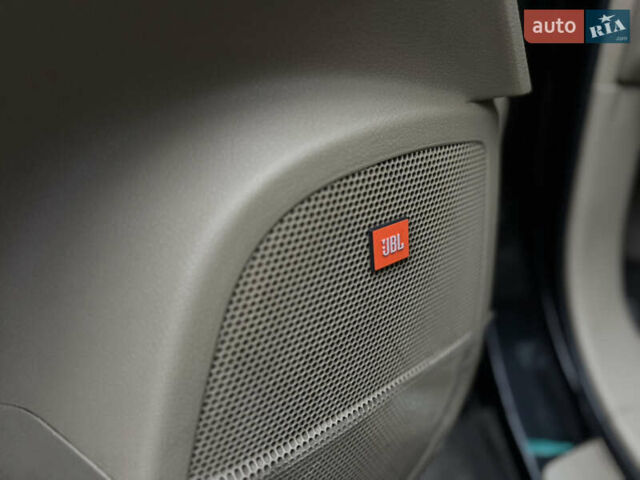 Черный Тойота Хайлендер, объемом двигателя 3.5 л и пробегом 257 тыс. км за 11990 $, фото 14 на Automoto.ua