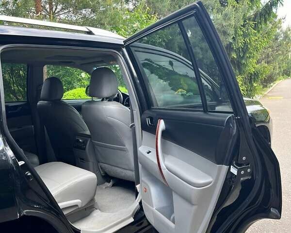 Черный Тойота Хайлендер, объемом двигателя 3.46 л и пробегом 253 тыс. км за 12900 $, фото 101 на Automoto.ua