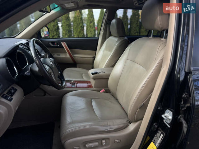 Тойота Хайлендер 2008 в Киеве на Automoto.ua Черный Тойота Хайлендер, объемом двигателя 3.5 л и пробегом 257 тыс. км за 13990 $, фото 6 на Automoto.ua