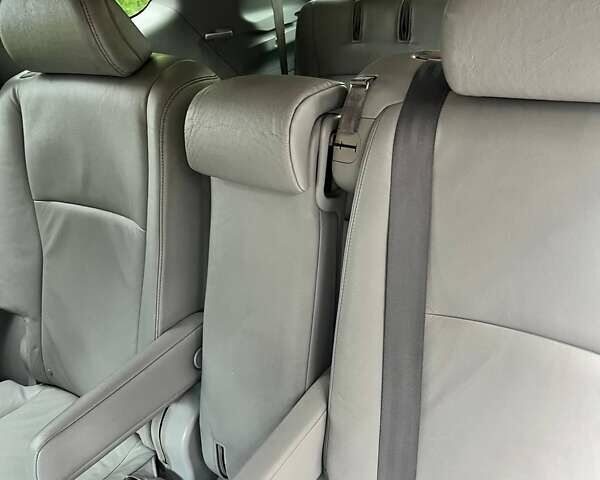 Черный Тойота Хайлендер, объемом двигателя 3.46 л и пробегом 253 тыс. км за 12900 $, фото 64 на Automoto.ua