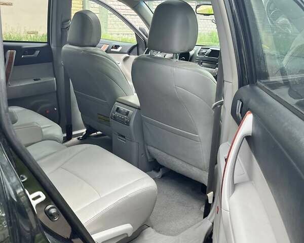 Черный Тойота Хайлендер, объемом двигателя 3.46 л и пробегом 253 тыс. км за 12900 $, фото 13 на Automoto.ua