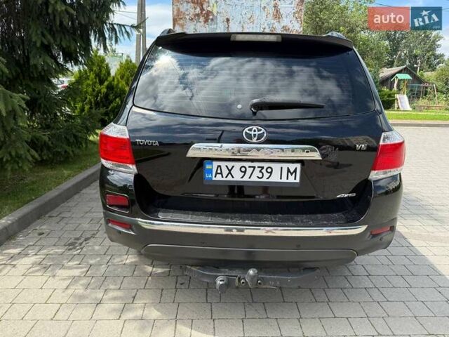 Черный Тойота Хайлендер, объемом двигателя 3.46 л и пробегом 183 тыс. км за 17500 $, фото 4 на Automoto.ua