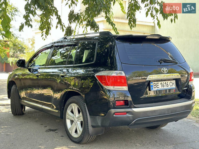 Черный Тойота Хайлендер, объемом двигателя 3.46 л и пробегом 250 тыс. км за 17500 $, фото 3 на Automoto.ua