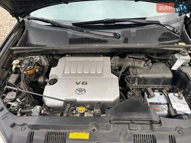 Чорний Тойота Хайлендер, об'ємом двигуна 3.5 л та пробігом 230 тис. км за 16200 $, фото 14 на Automoto.ua