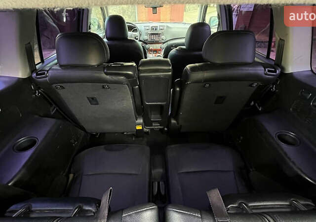 Чорний Тойота Хайлендер, об'ємом двигуна 3.46 л та пробігом 275 тис. км за 14900 $, фото 33 на Automoto.ua