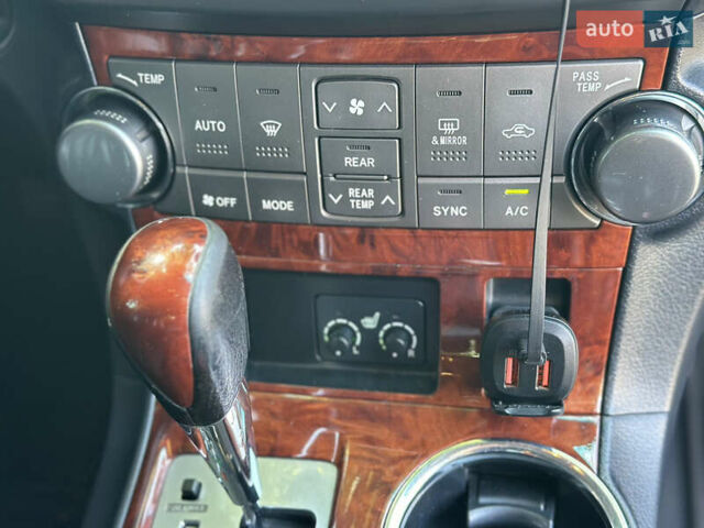 Черный Тойота Хайлендер, объемом двигателя 3.46 л и пробегом 250 тыс. км за 17500 $, фото 17 на Automoto.ua