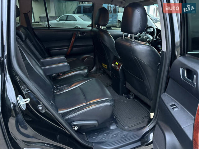 Черный Тойота Хайлендер, объемом двигателя 3.5 л и пробегом 250 тыс. км за 14999 $, фото 21 на Automoto.ua