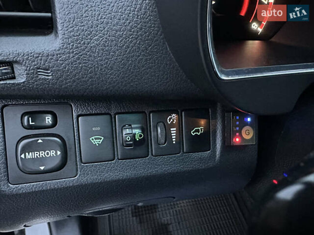 Черный Тойота Хайлендер, объемом двигателя 3.5 л и пробегом 250 тыс. км за 14999 $, фото 27 на Automoto.ua