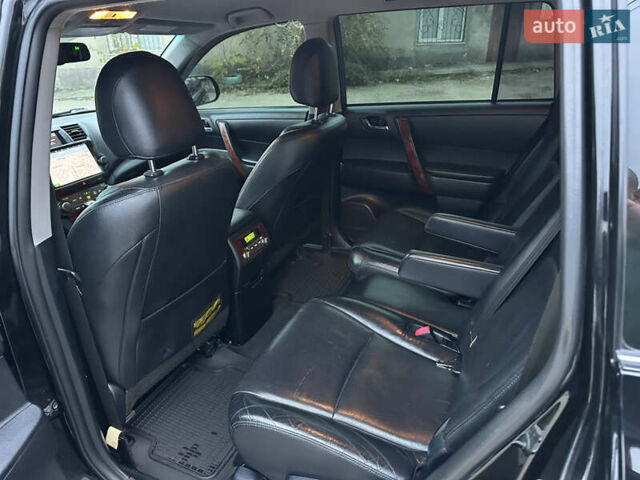 Черный Тойота Хайлендер, объемом двигателя 3.5 л и пробегом 250 тыс. км за 14999 $, фото 15 на Automoto.ua