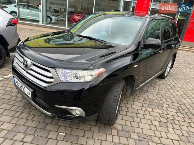 Чорний Тойота Хайлендер, об'ємом двигуна 3.5 л та пробігом 230 тис. км за 16200 $, фото 2 на Automoto.ua