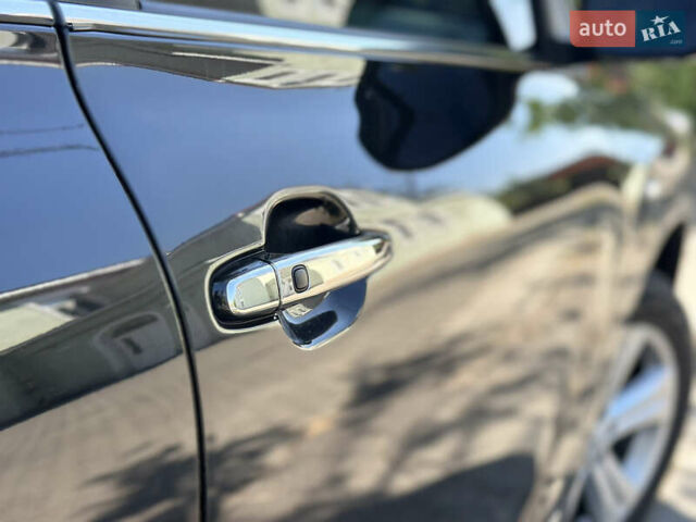 Черный Тойота Хайлендер, объемом двигателя 3.46 л и пробегом 250 тыс. км за 17500 $, фото 13 на Automoto.ua