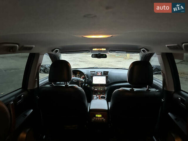 Черный Тойота Хайлендер, объемом двигателя 3.5 л и пробегом 250 тыс. км за 14999 $, фото 20 на Automoto.ua