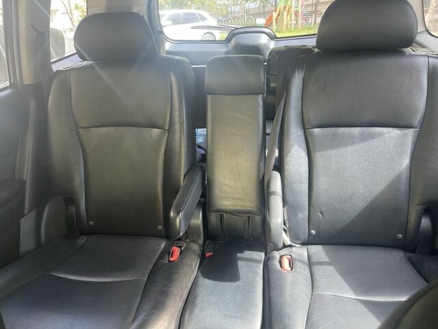 Черный Тойота Хайлендер, объемом двигателя 3.5 л и пробегом 179 тыс. км за 16400 $, фото 4 на Automoto.ua