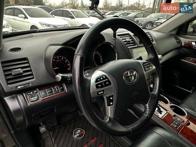 Черный Тойота Хайлендер, объемом двигателя 3.46 л и пробегом 198 тыс. км за 18500 $, фото 19 на Automoto.ua