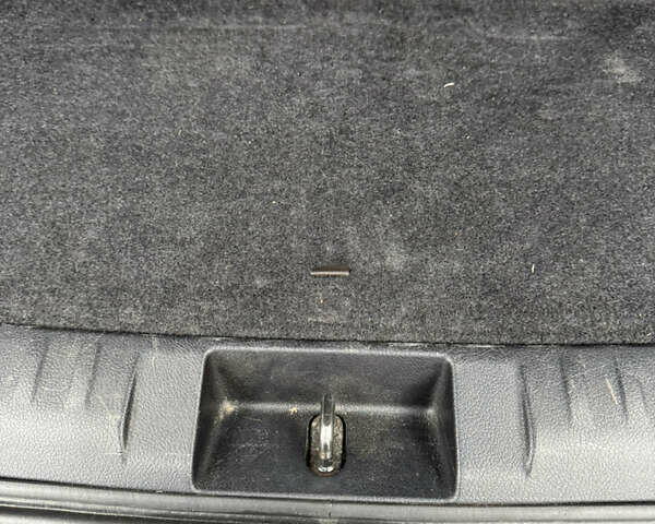 Чорний Тойота Хайлендер, об'ємом двигуна 3.46 л та пробігом 177 тис. км за 17500 $, фото 76 на Automoto.ua