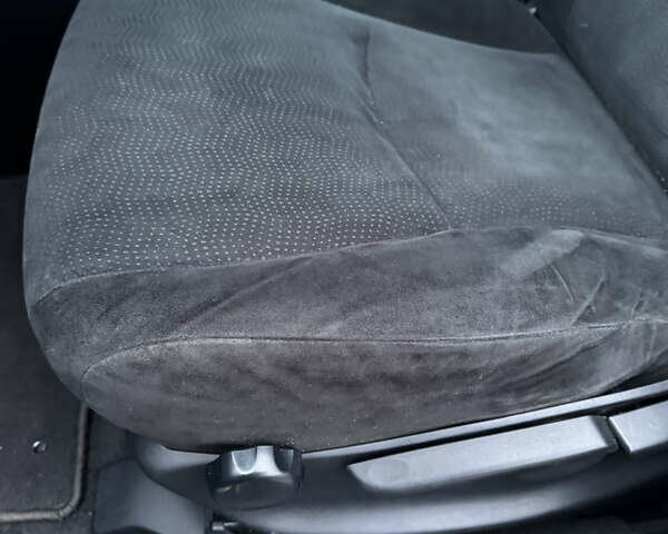 Чорний Тойота Хайлендер, об'ємом двигуна 3.46 л та пробігом 177 тис. км за 17500 $, фото 64 на Automoto.ua