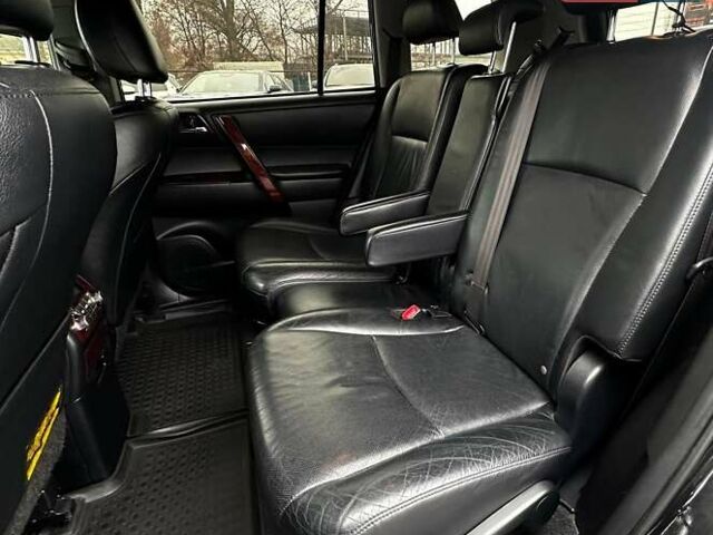 Черный Тойота Хайлендер, объемом двигателя 3.46 л и пробегом 198 тыс. км за 18500 $, фото 13 на Automoto.ua