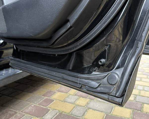 Чорний Тойота Хайлендер, об'ємом двигуна 3.46 л та пробігом 177 тис. км за 17500 $, фото 28 на Automoto.ua