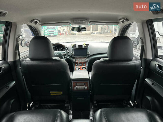 Черный Тойота Хайлендер, объемом двигателя 3.46 л и пробегом 203 тыс. км за 17000 $, фото 22 на Automoto.ua