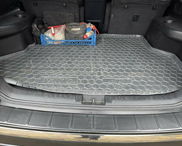 Чорний Тойота Хайлендер, об'ємом двигуна 3.46 л та пробігом 177 тис. км за 17500 $, фото 79 на Automoto.ua