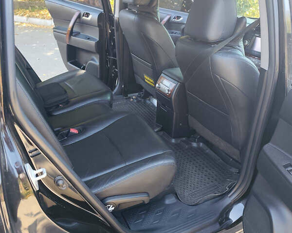 Чорний Тойота Хайлендер, об'ємом двигуна 3.46 л та пробігом 284 тис. км за 15900 $, фото 11 на Automoto.ua