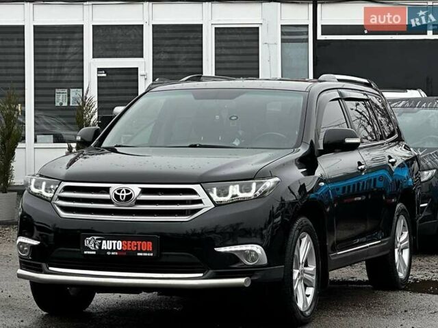 Черный Тойота Хайлендер, объемом двигателя 3.46 л и пробегом 198 тыс. км за 18500 $, фото 2 на Automoto.ua