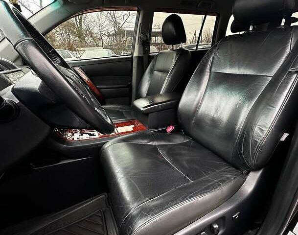 Черный Тойота Хайлендер, объемом двигателя 3.46 л и пробегом 198 тыс. км за 18500 $, фото 11 на Automoto.ua